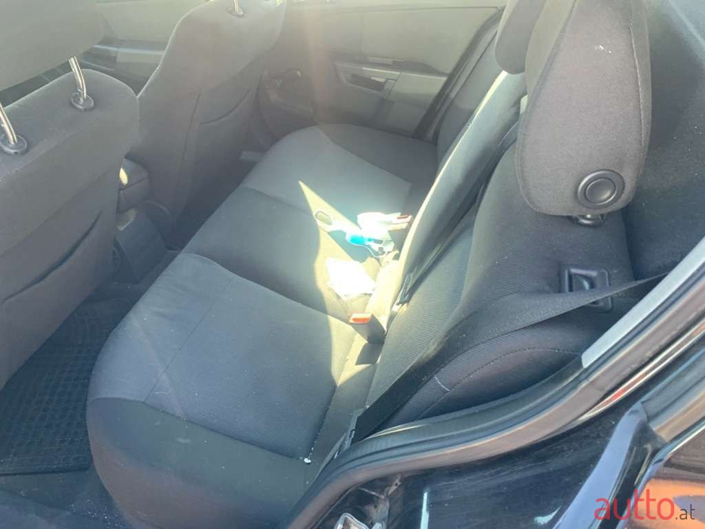 2004' Opel Astra photo #5