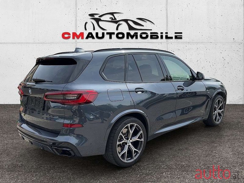 2019' BMW X5 photo #5