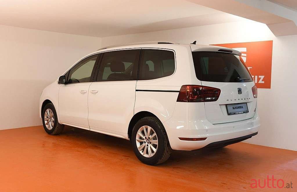 2022' SEAT Alhambra photo #3