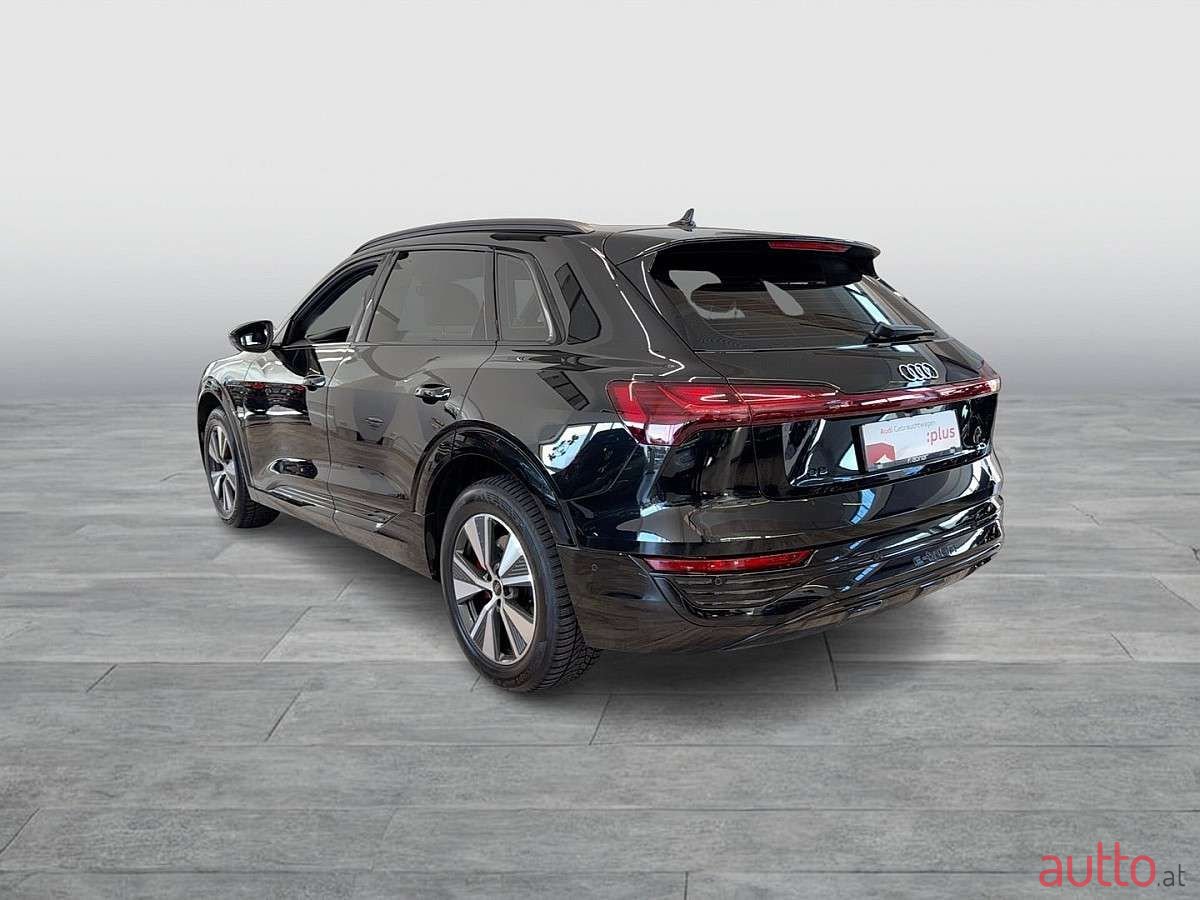 2024' Audi Q8 photo #3