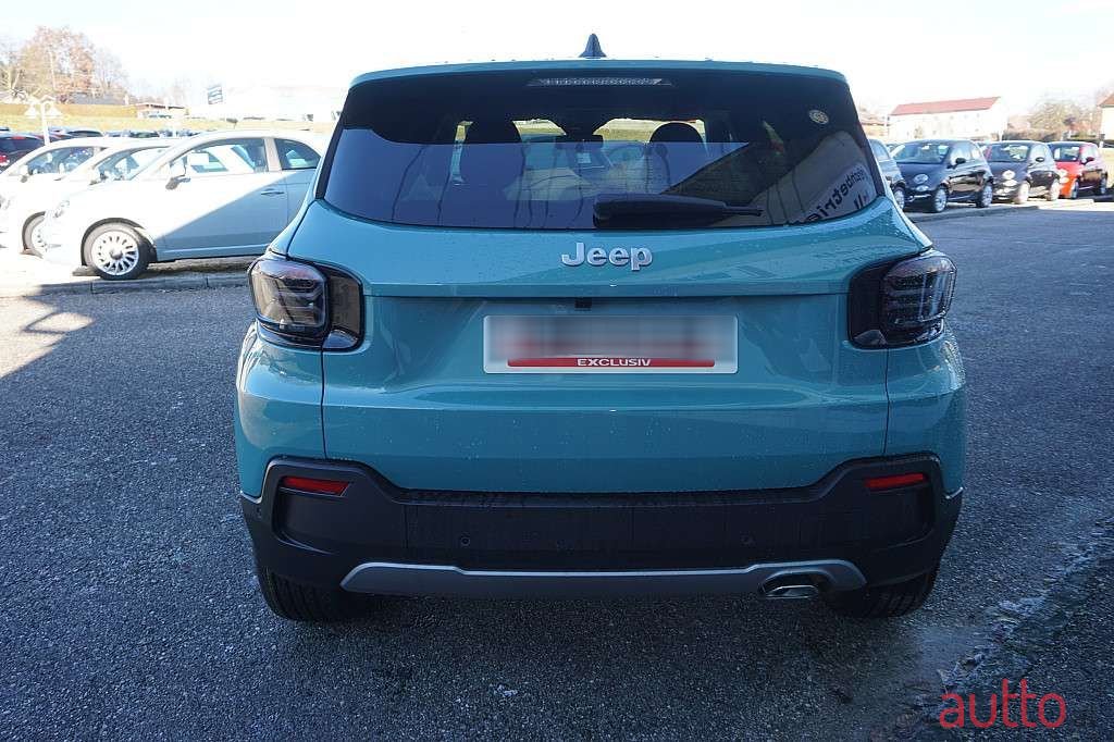 2023' Jeep Avenger photo #5