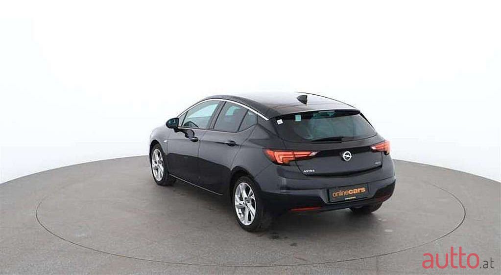 2016' Opel Astra photo #3