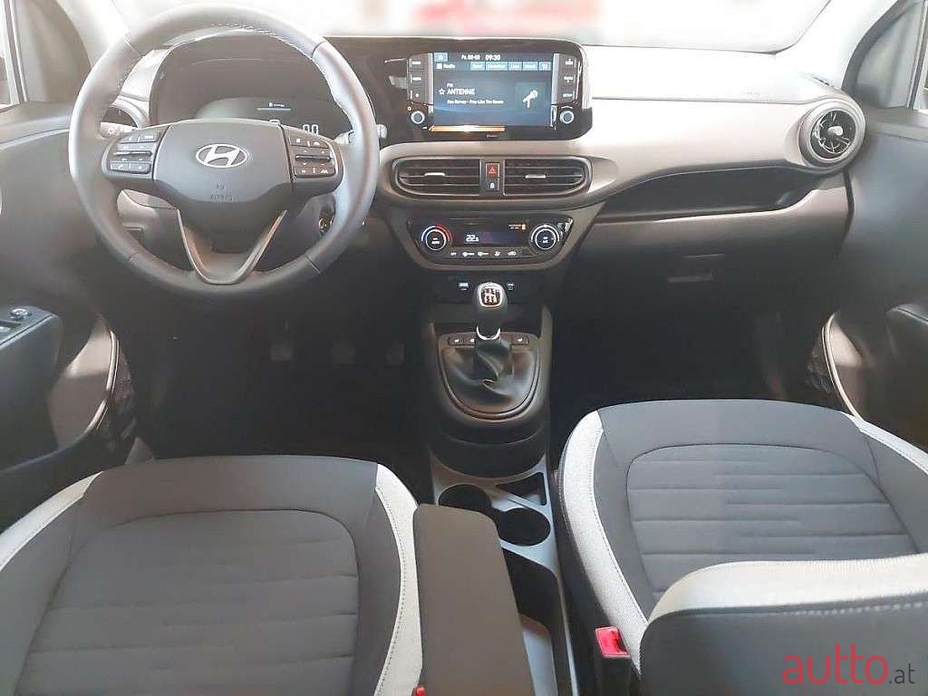 2023' Hyundai i10 photo #4