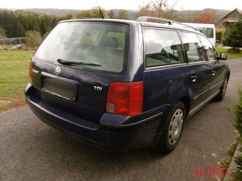 1997' Volkswagen Passat photo #6