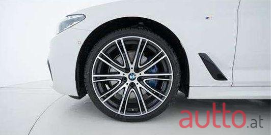 2017' BMW 5Er-Reihe photo #1