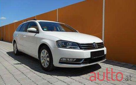 2012' Volkswagen Passat photo #1