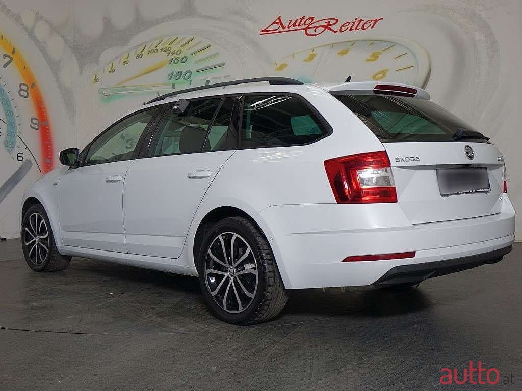 2019' Skoda Octavia photo #5