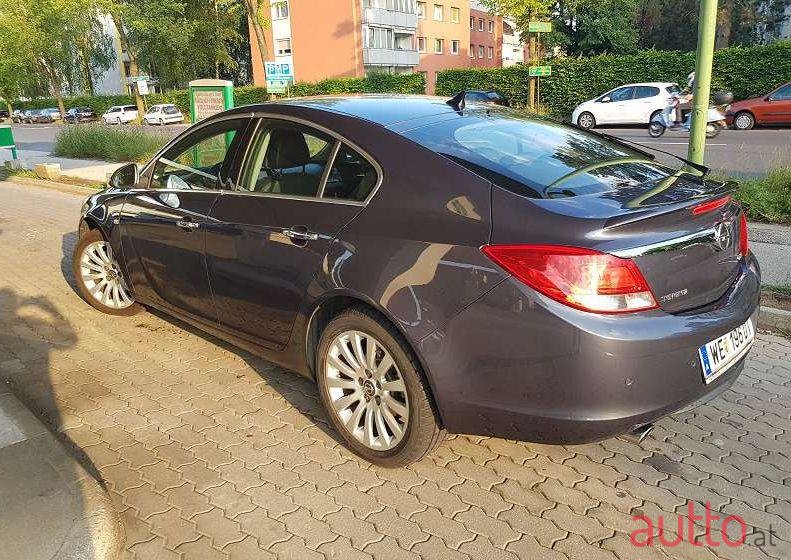 2009' Opel Insignia photo #1