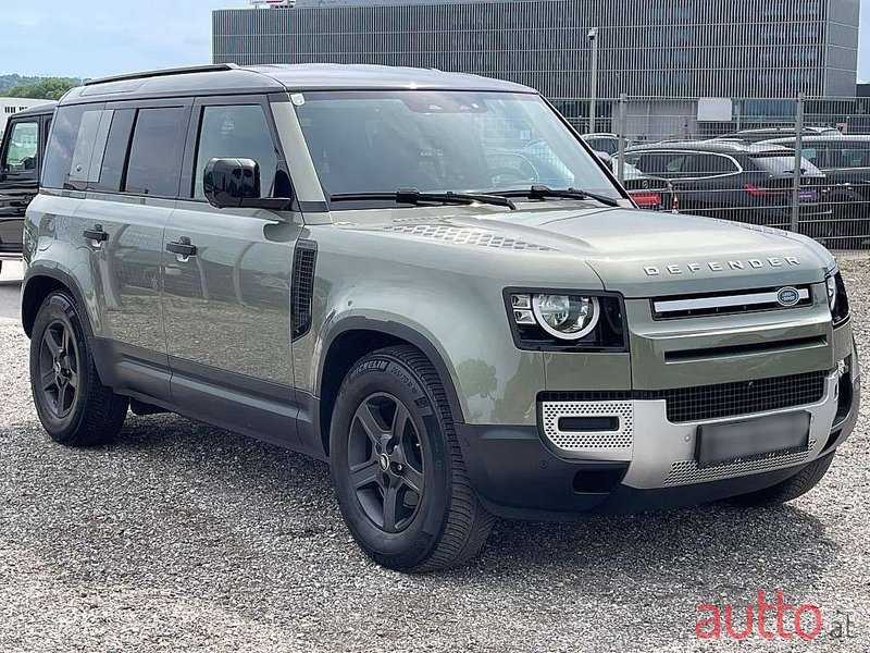 2020' Land Rover Defender photo #3