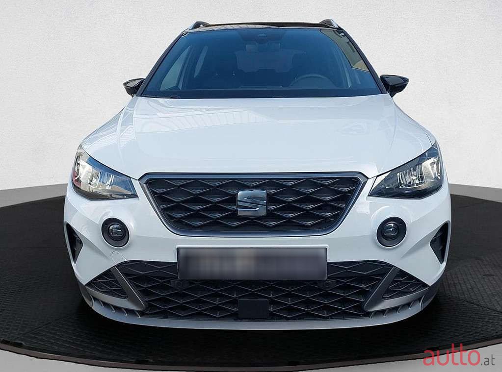 2023' SEAT Arona photo #3