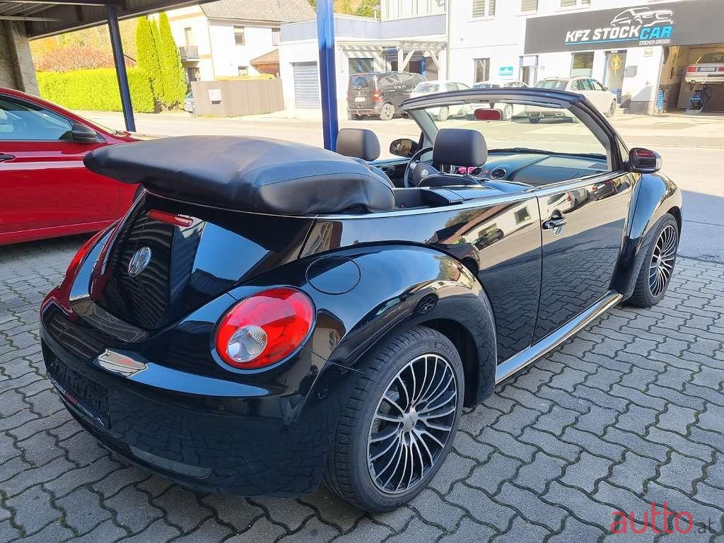 2008' Volkswagen Beetle photo #4