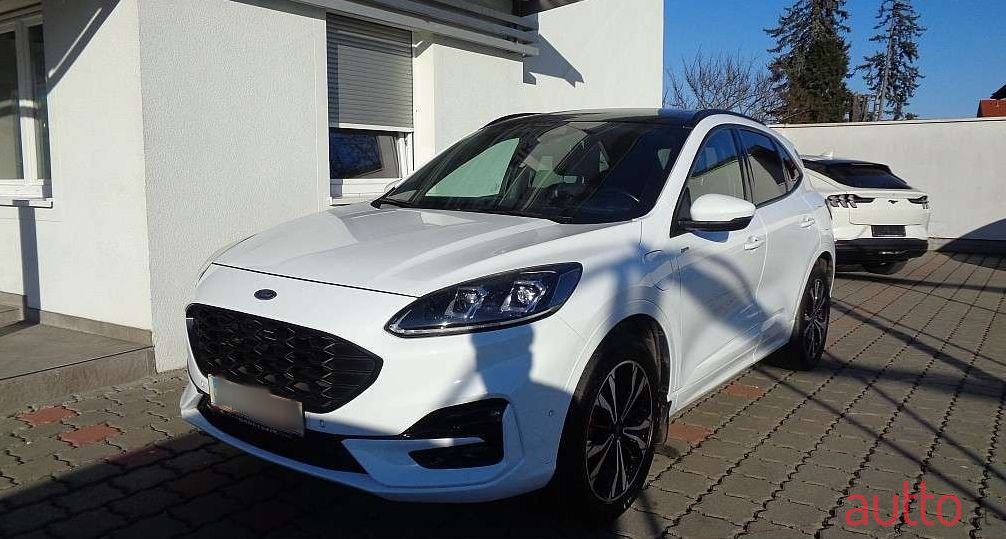 2022' Ford Kuga photo #5