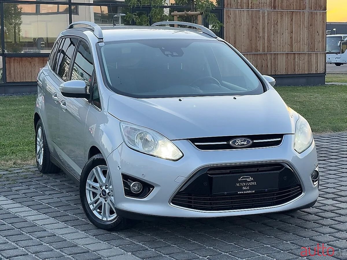 2015' Ford C-MAX photo #1