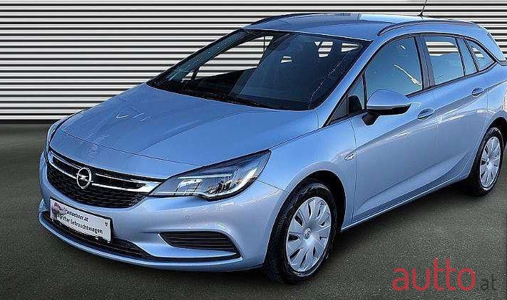 2019' Opel Astra photo #1
