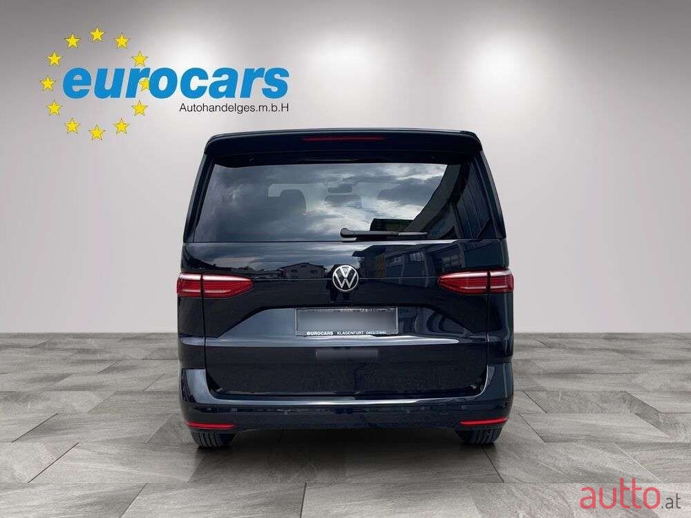 2023' Volkswagen Multivan photo #5