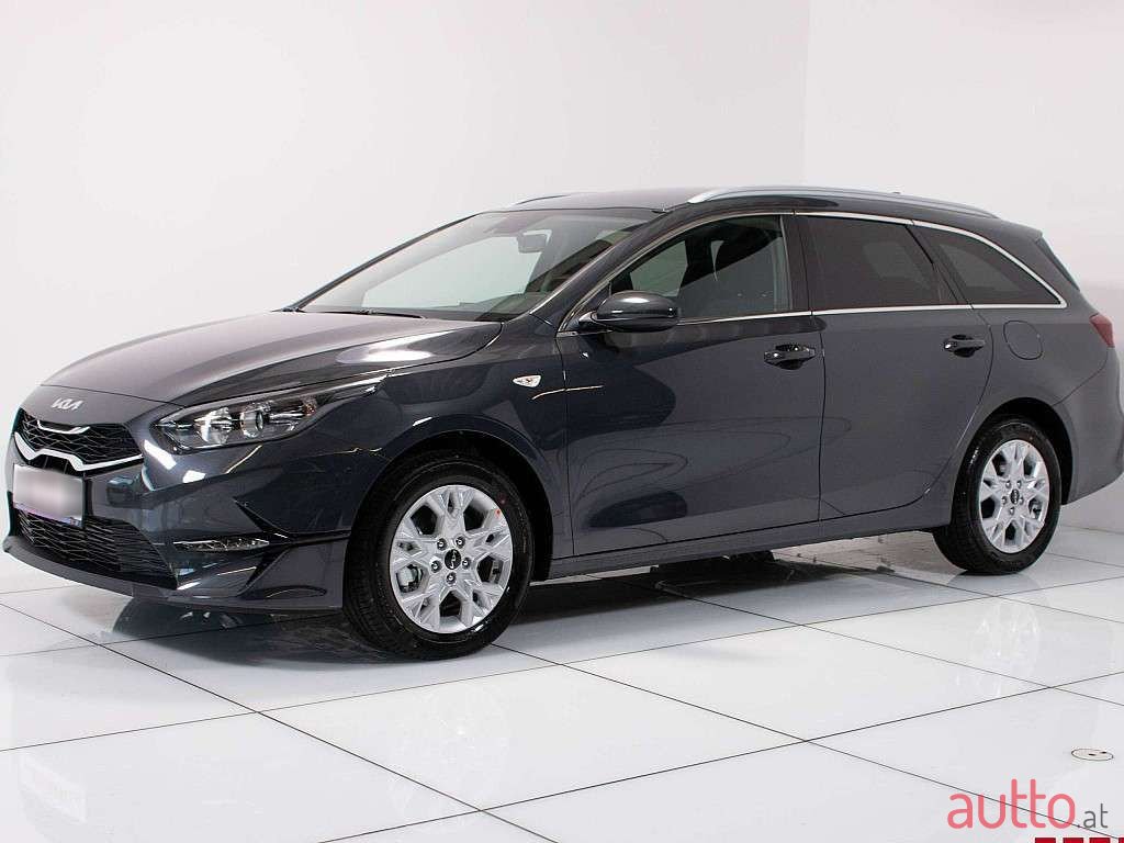 2023' Kia Ceed photo #1