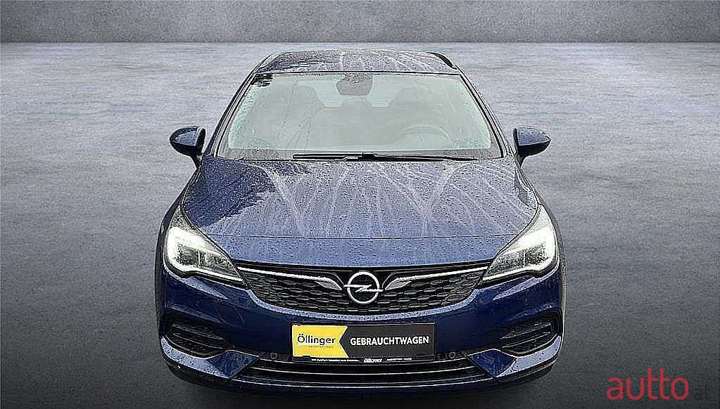 2020' Opel Astra photo #5