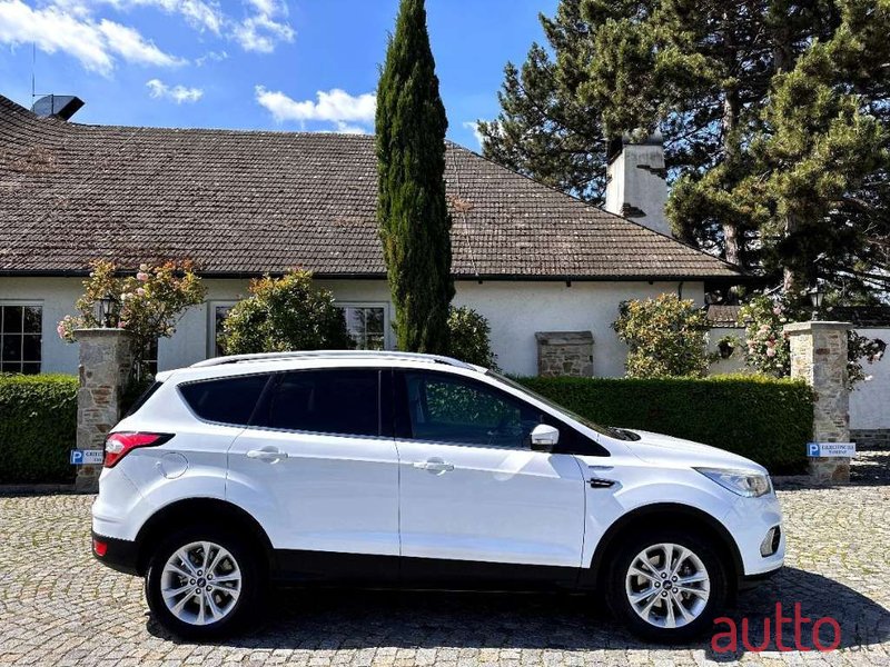 2019' Ford Kuga photo #5