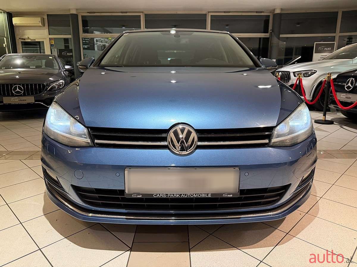 2013' Volkswagen Golf photo #2