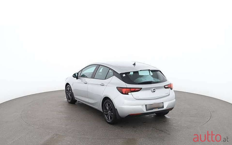 2019' Opel Astra photo #4