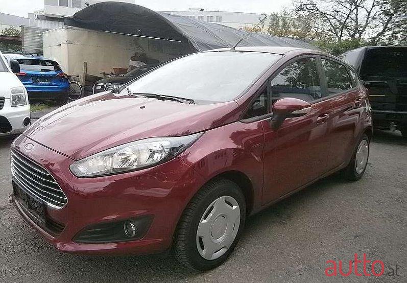 2015' Ford Fiesta photo #1