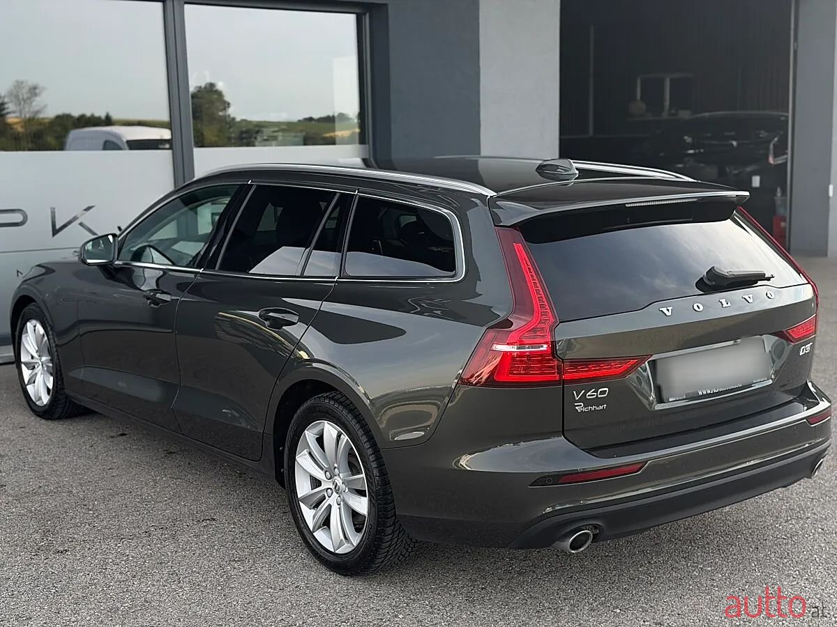 2020' Volvo V60 photo #3