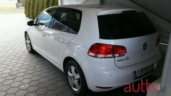 2012' Volkswagen Golf photo #1