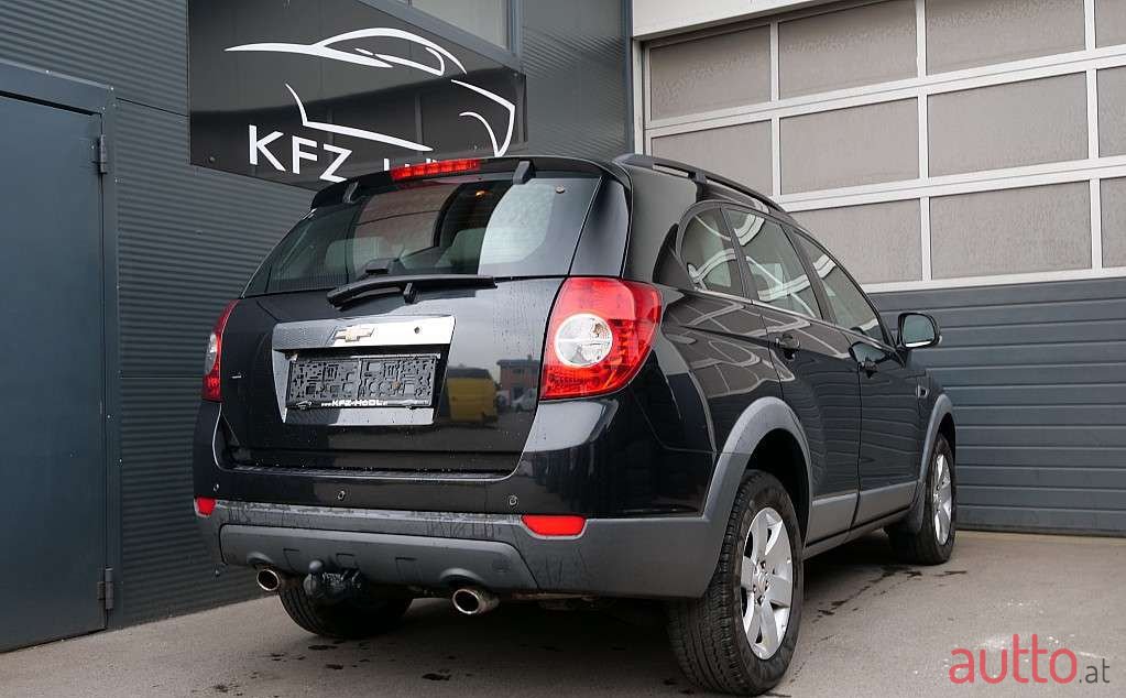 2011' Chevrolet Captiva photo #1