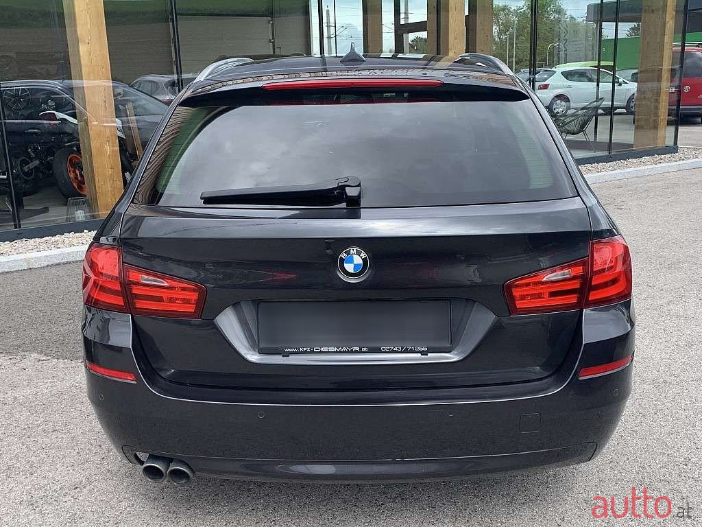 2012' BMW 5Er-Reihe photo #4