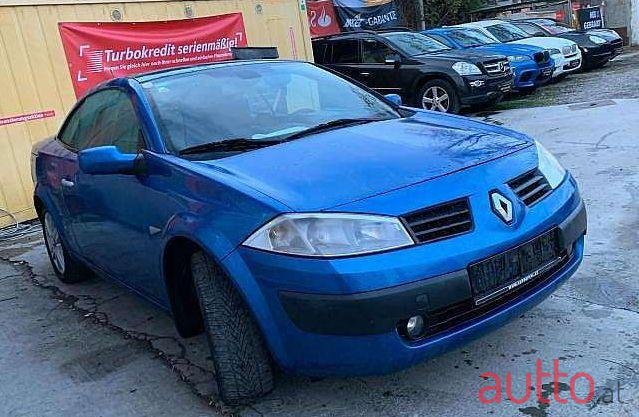 2004' Renault Megane photo #1