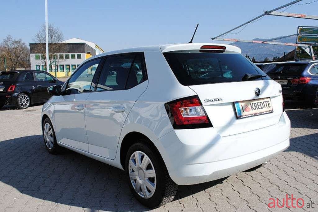 2016' Skoda Fabia photo #4