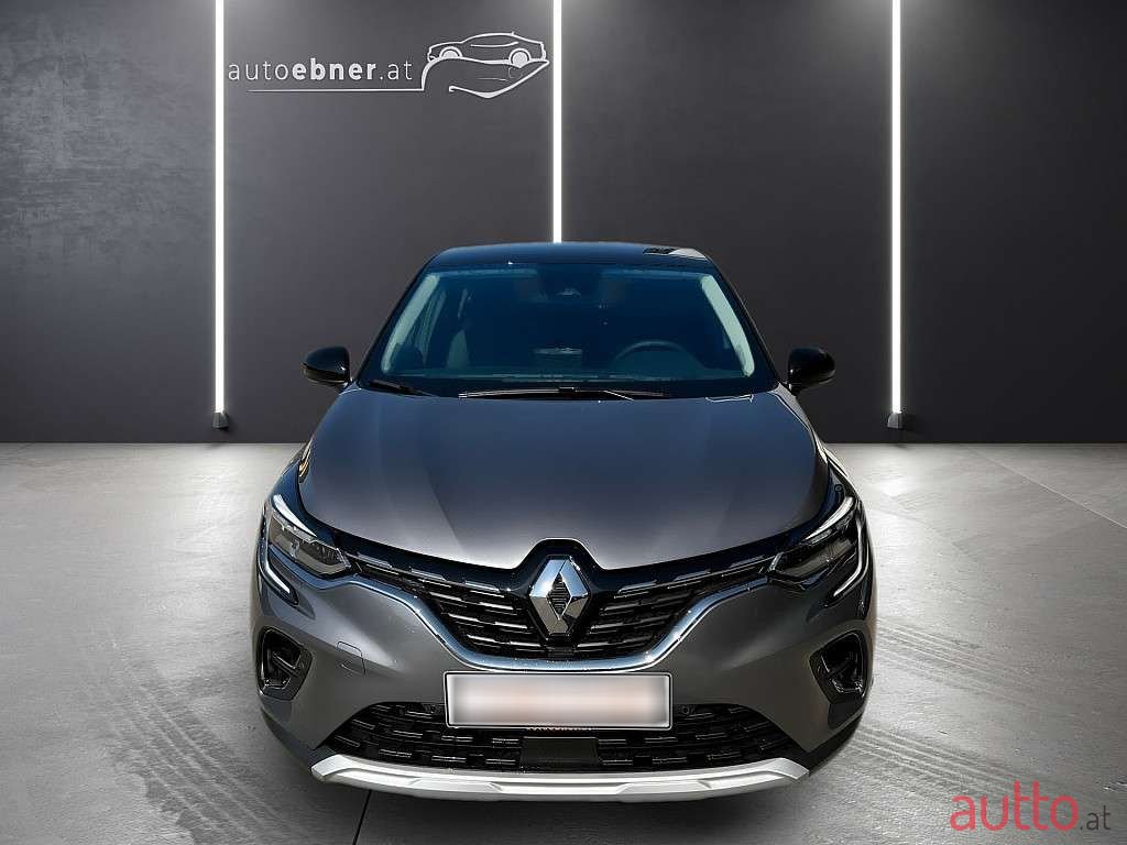 2023' Renault Captur photo #2