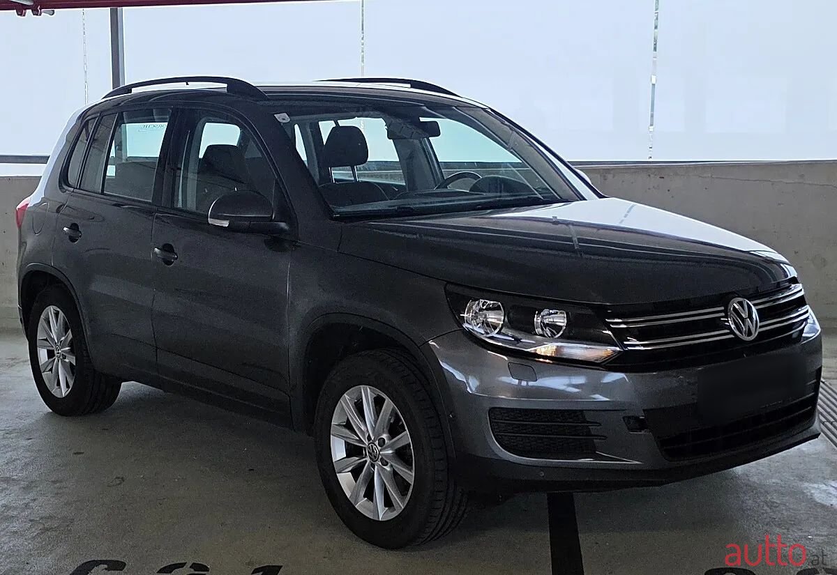 2014' Volkswagen Tiguan photo #5