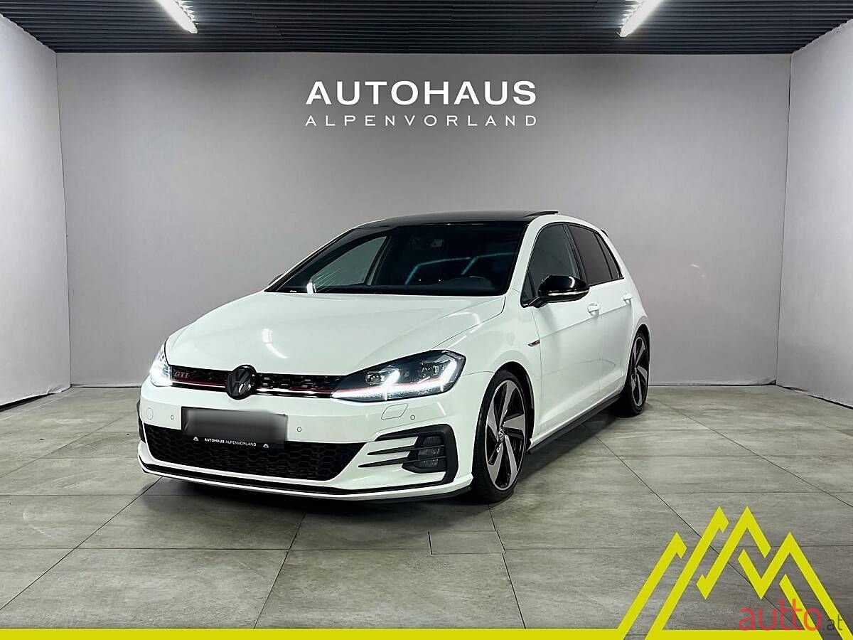 2018' Volkswagen Golf photo #1