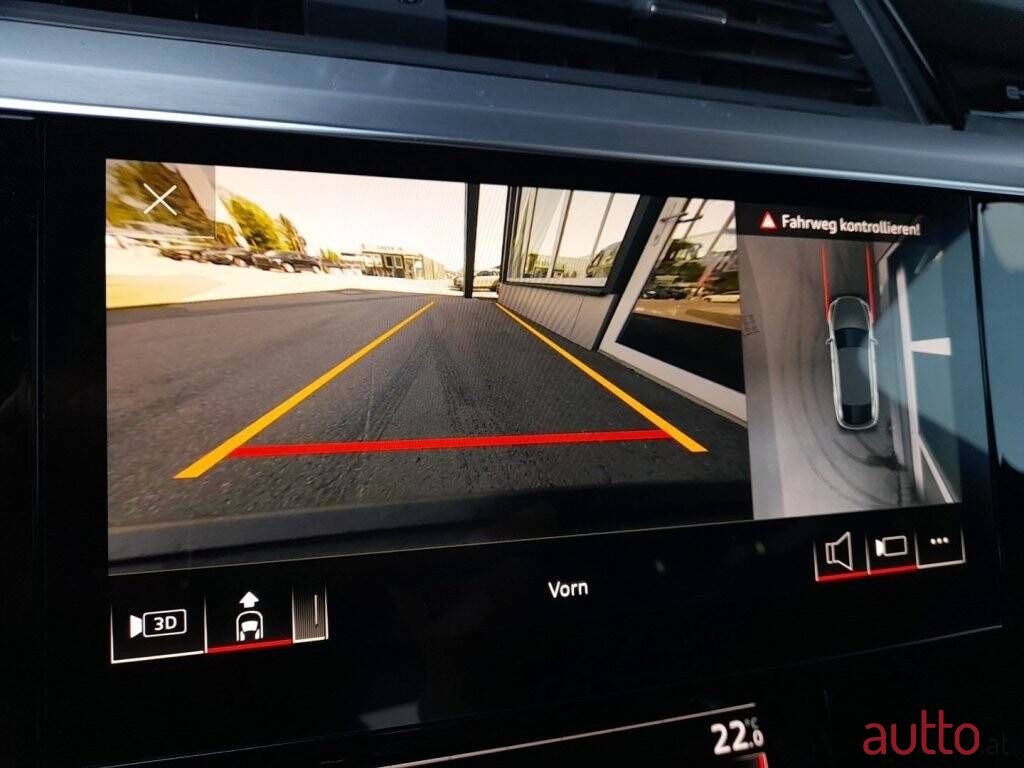 2022' Audi e-tron photo #4