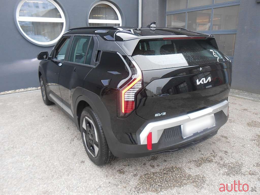 2024' Kia Ev3 photo #3