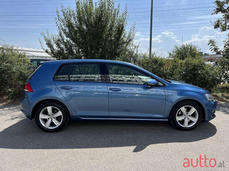 2014' Volkswagen Golf photo #2