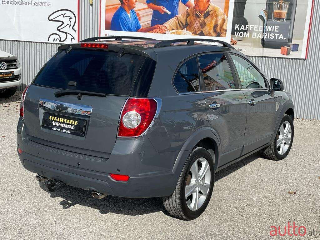 2010' Chevrolet Captiva photo #6