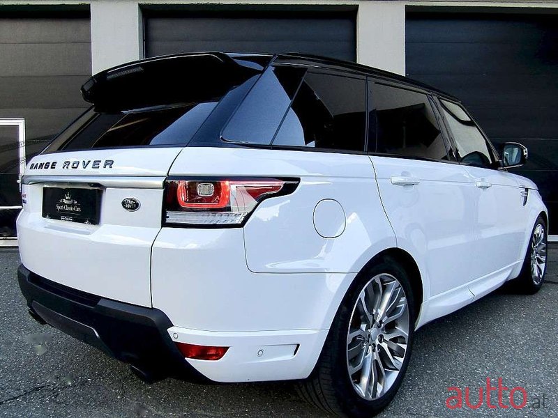 2016' Land Rover Range Rover Sport photo #4