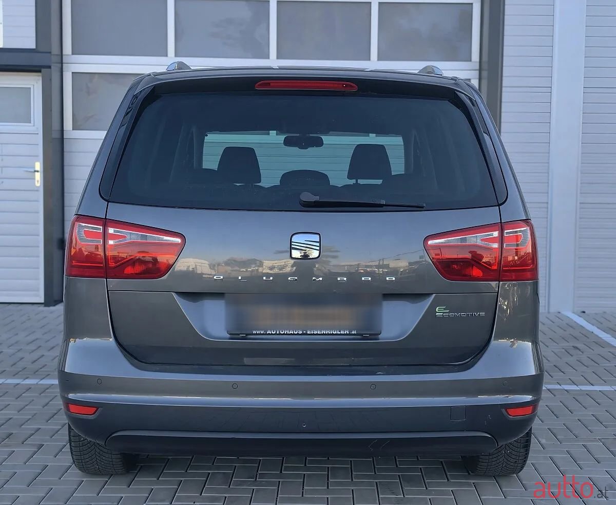 2011' SEAT Alhambra photo #6