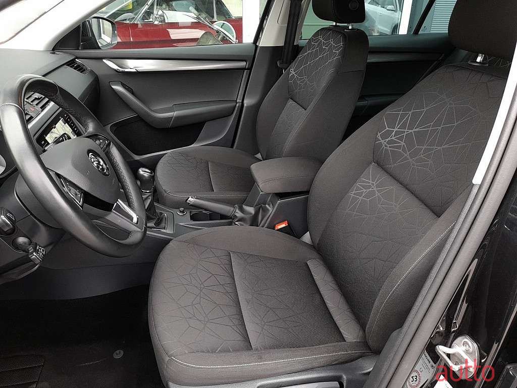 2019' Skoda Octavia photo #5