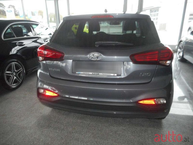 2019' Hyundai i20 photo #5