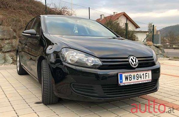 2010' Volkswagen Golf photo #1