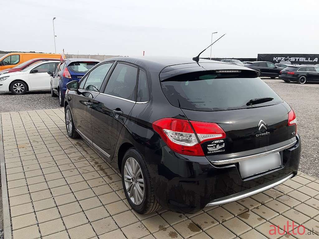 2012' Citroen C4 photo #6