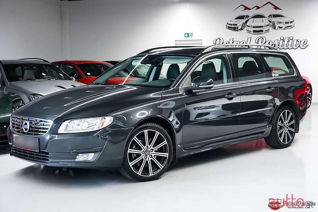 2014' Volvo V70 photo #2