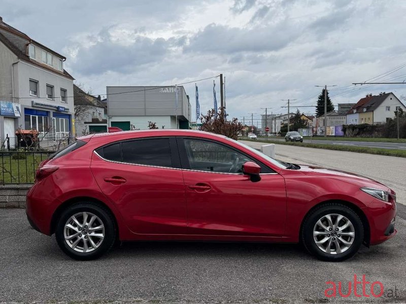 2015' Mazda Mazda3 photo #4