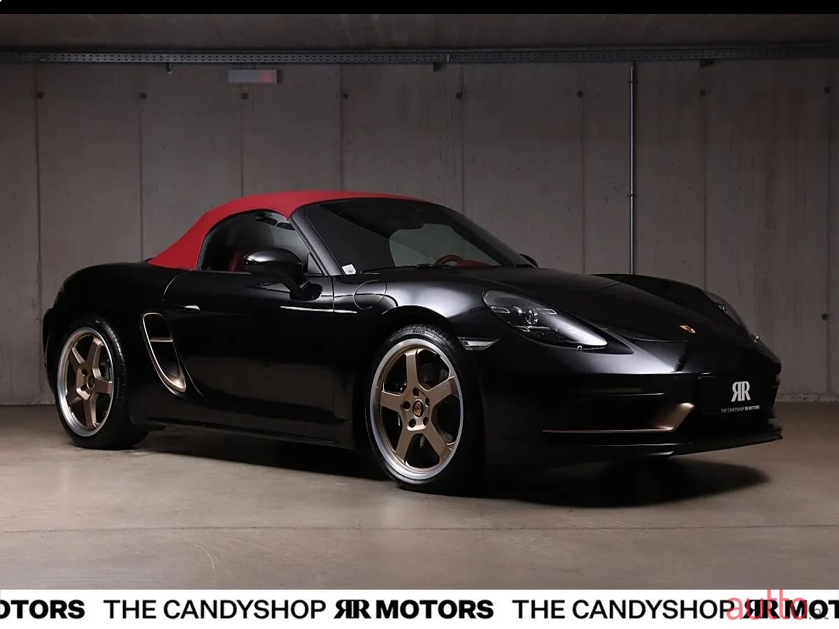 2021' Porsche Boxster photo #2