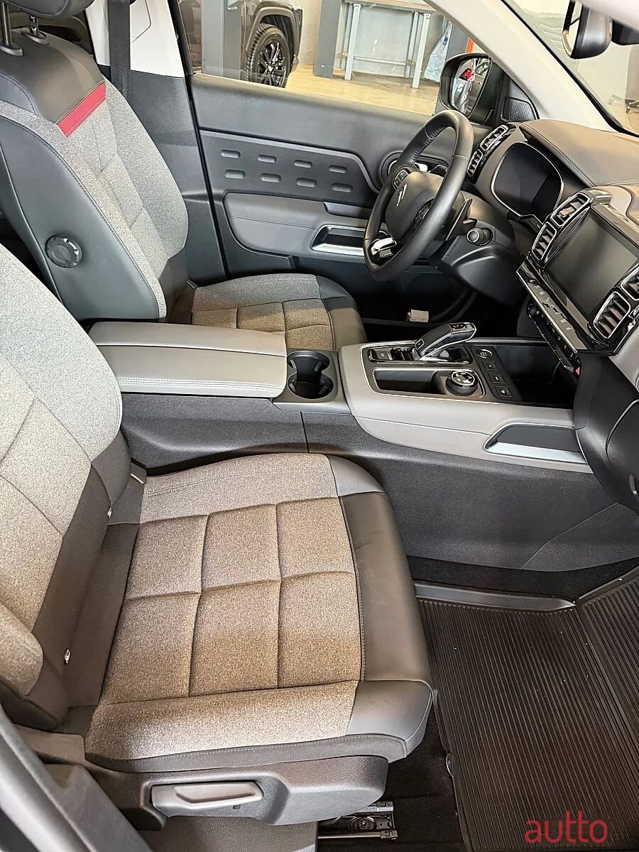 2021' Citroen C5 Aircross photo #2