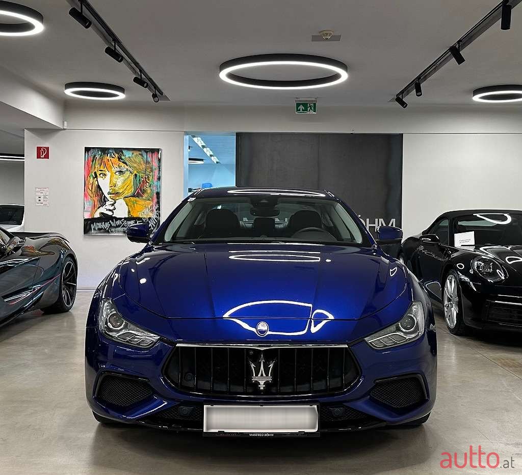 2018' Maserati Ghibli photo #3