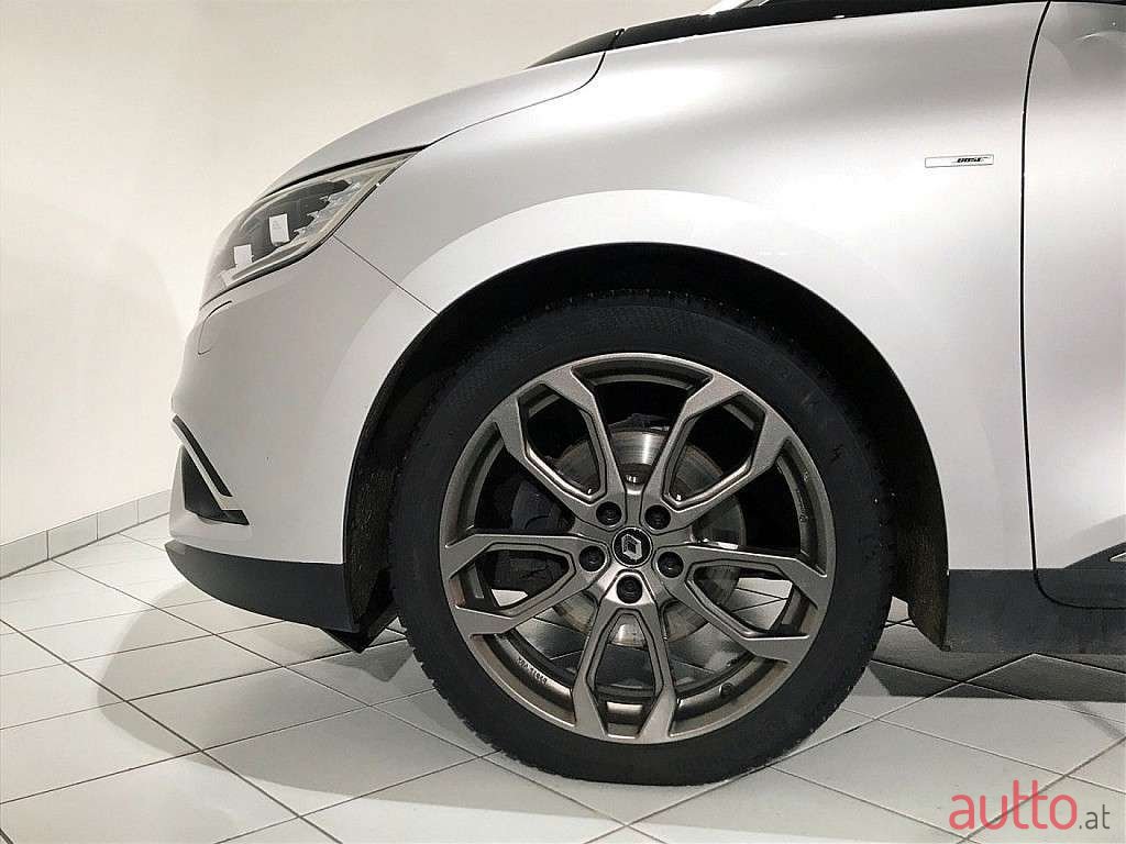 2017' Renault Scenic photo #3